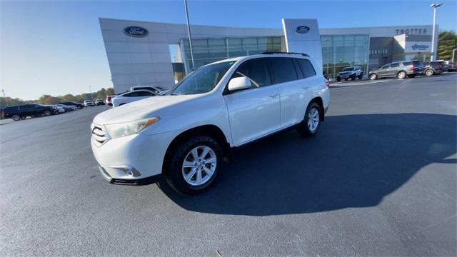 used 2013 Toyota Highlander car, priced at $10,570