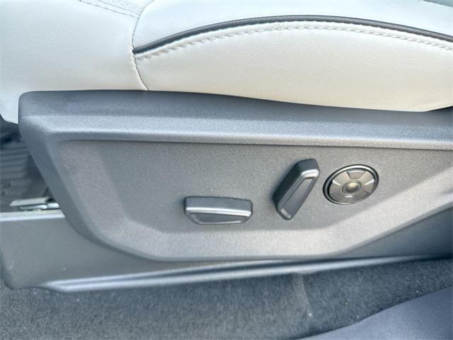 new 2025 Ford Expedition car, priced at $92,210