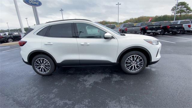 new 2025 Ford Escape car, priced at $40,890