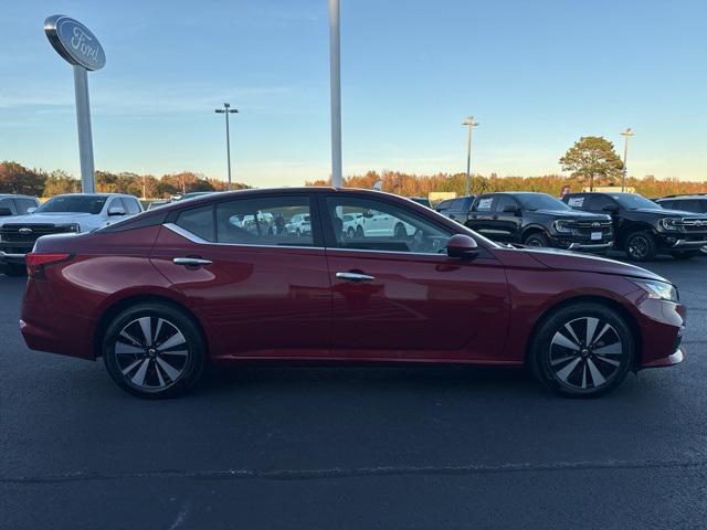 used 2022 Nissan Altima car, priced at $21,990