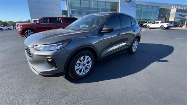 new 2025 Ford Escape car, priced at $30,330