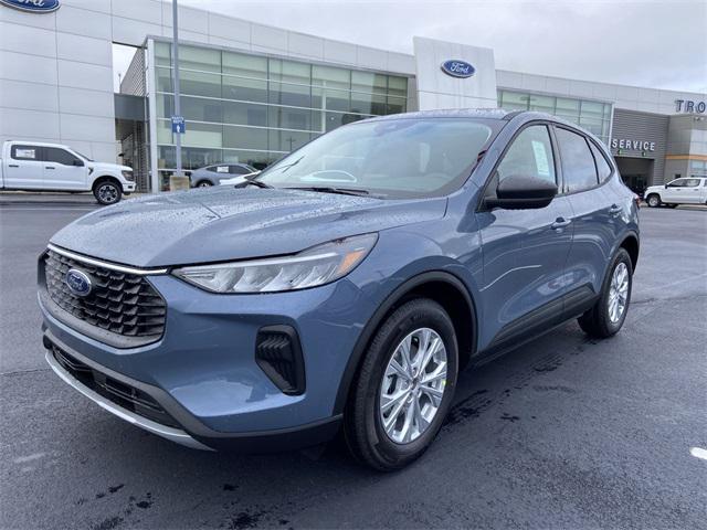 new 2025 Ford Escape car, priced at $29,990