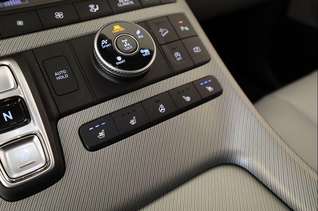 used 2025 Hyundai Palisade car, priced at $39,777