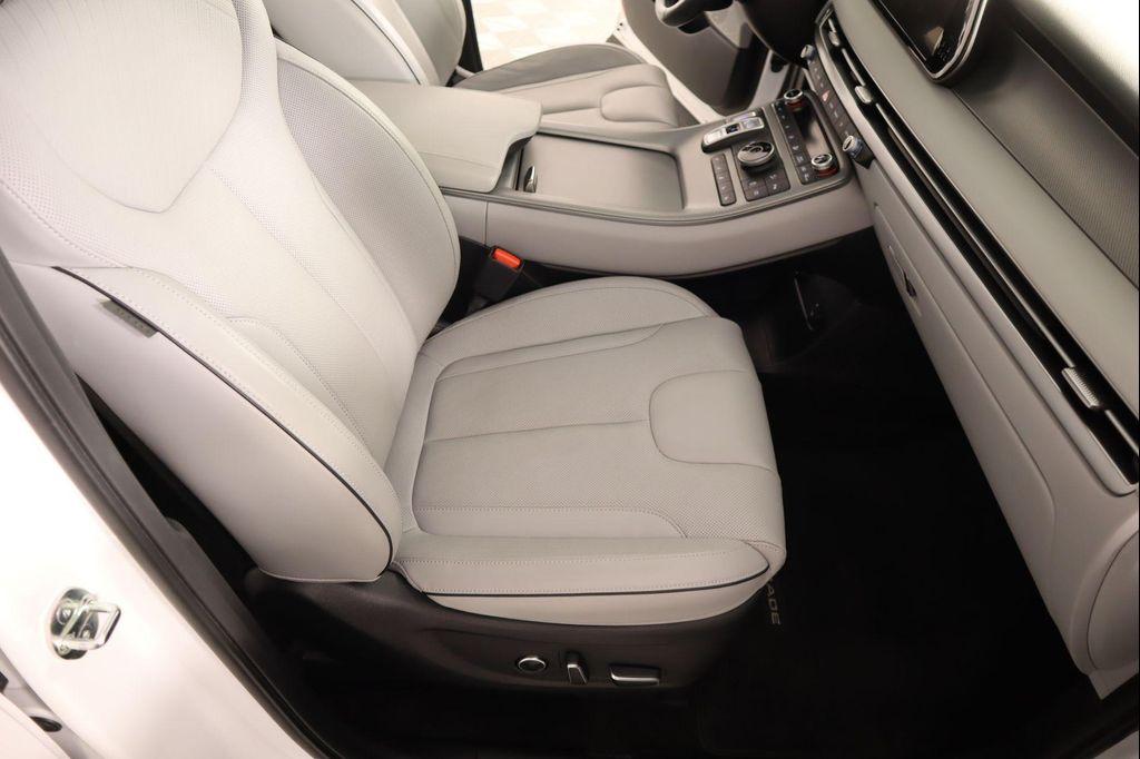 used 2025 Hyundai Palisade car, priced at $39,777