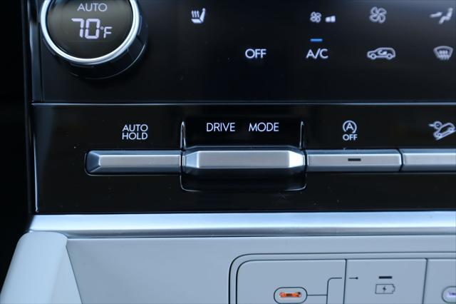 new 2025 Hyundai Santa Fe car, priced at $30,924
