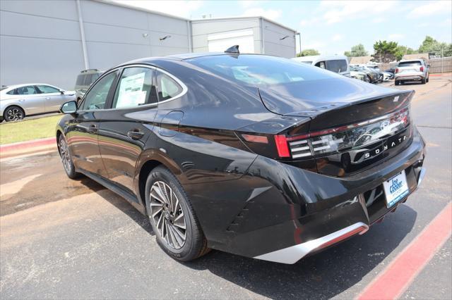 new 2025 Hyundai Sonata Hybrid car