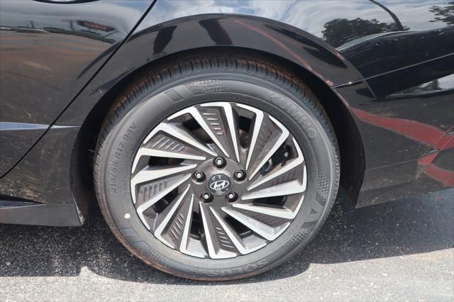 new 2025 Hyundai Sonata Hybrid car