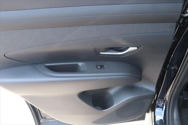 new 2025 Hyundai TUCSON Hybrid car, priced at $33,312