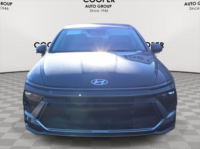 new 2025 Hyundai Sonata Hybrid car