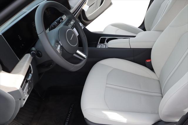 new 2025 Hyundai Sonata Hybrid car, priced at $26,667