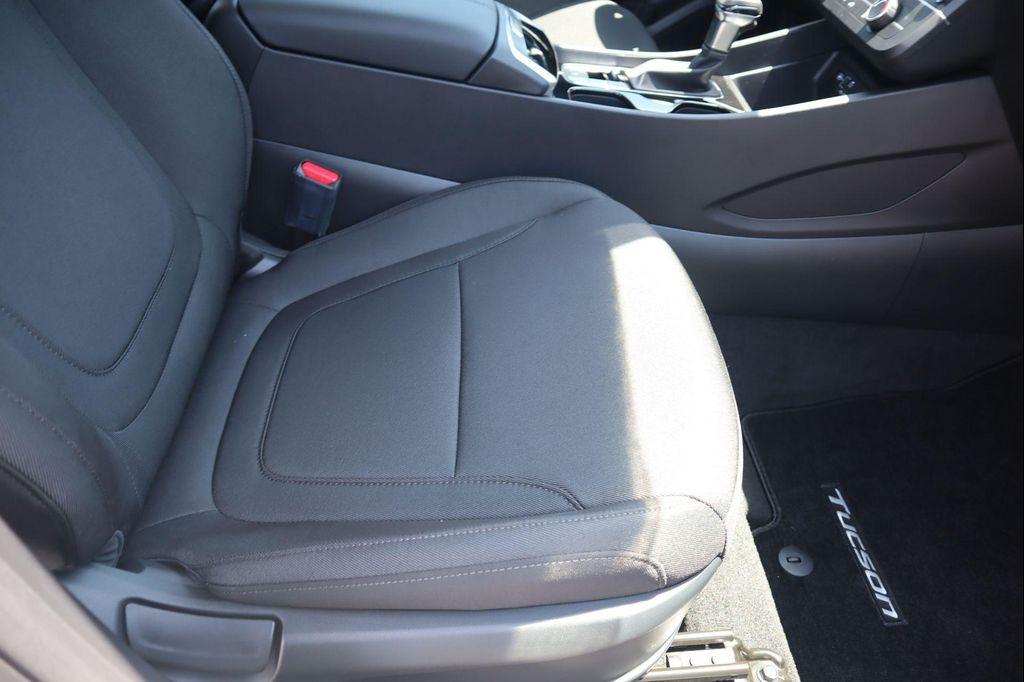 new 2025 Hyundai Tucson car, priced at $32,005