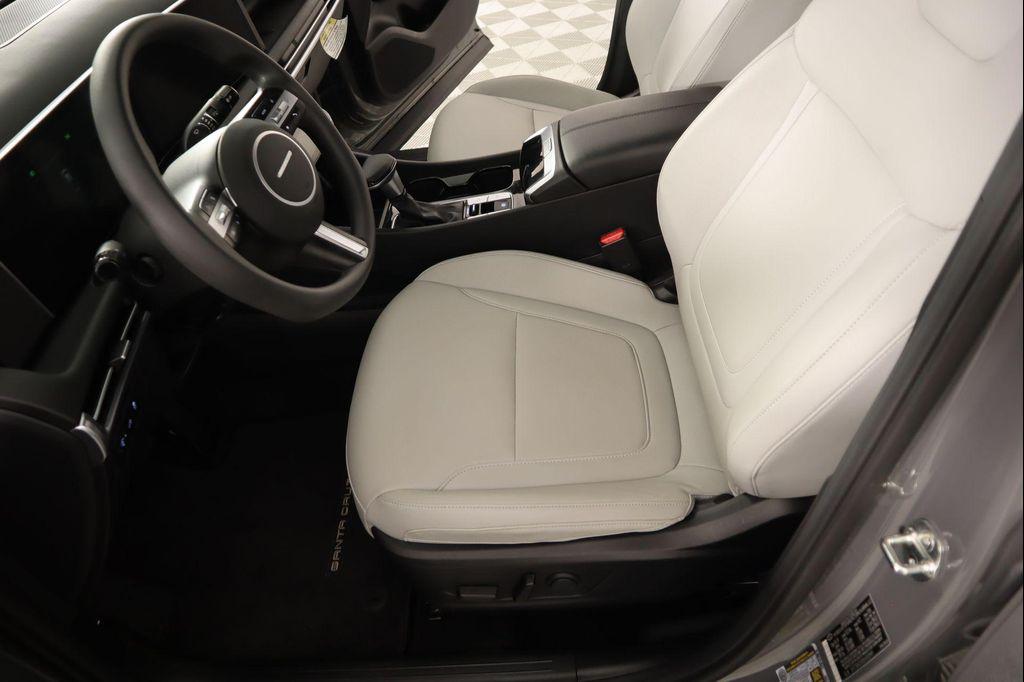 used 2025 Hyundai SANTA CRUZ car, priced at $28,988