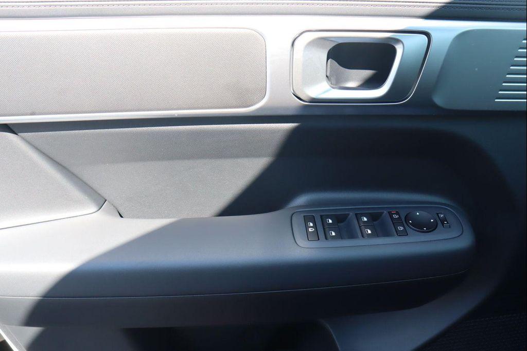 new 2025 Hyundai Elantra car, priced at $19,255