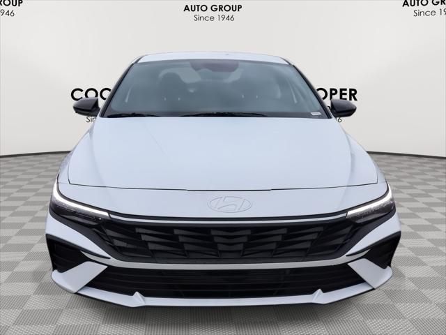 new 2025 Hyundai Elantra car