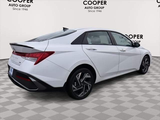 new 2025 Hyundai Elantra car