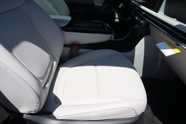 new 2025 Hyundai TUCSON Hybrid car, priced at $41,625
