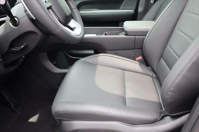 new 2025 Hyundai Santa Fe car, priced at $40,995
