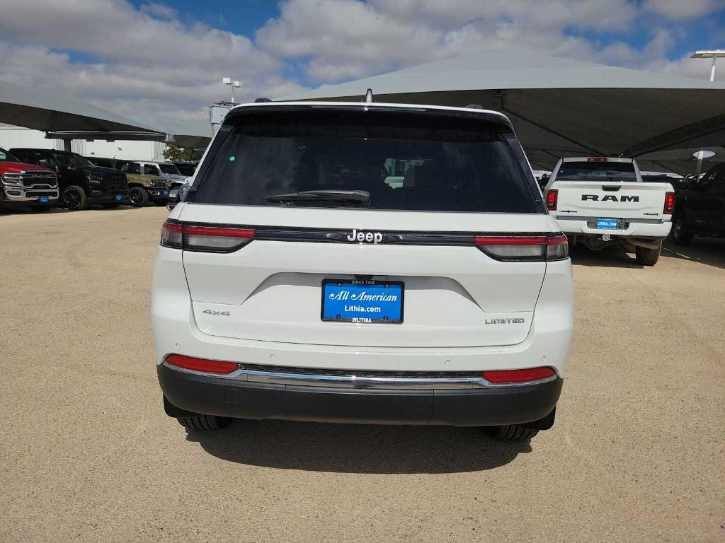 new 2025 Jeep Grand Cherokee car, priced at $46,590