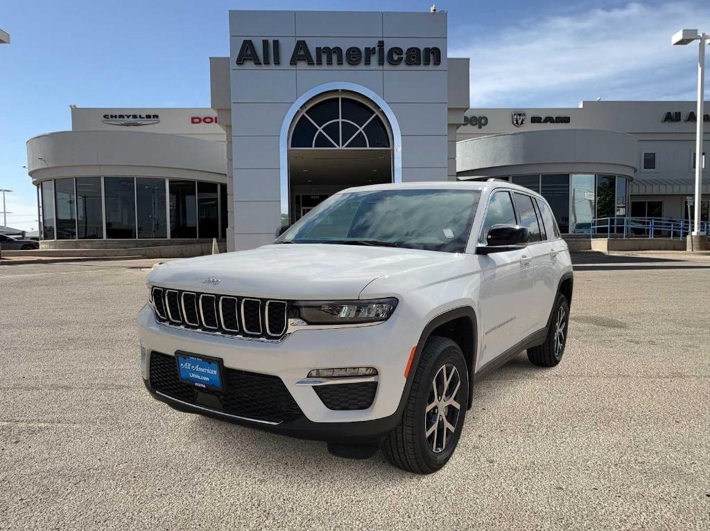 new 2025 Jeep Grand Cherokee car, priced at $46,590