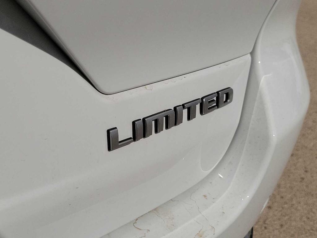 new 2025 Jeep Grand Cherokee car, priced at $46,590