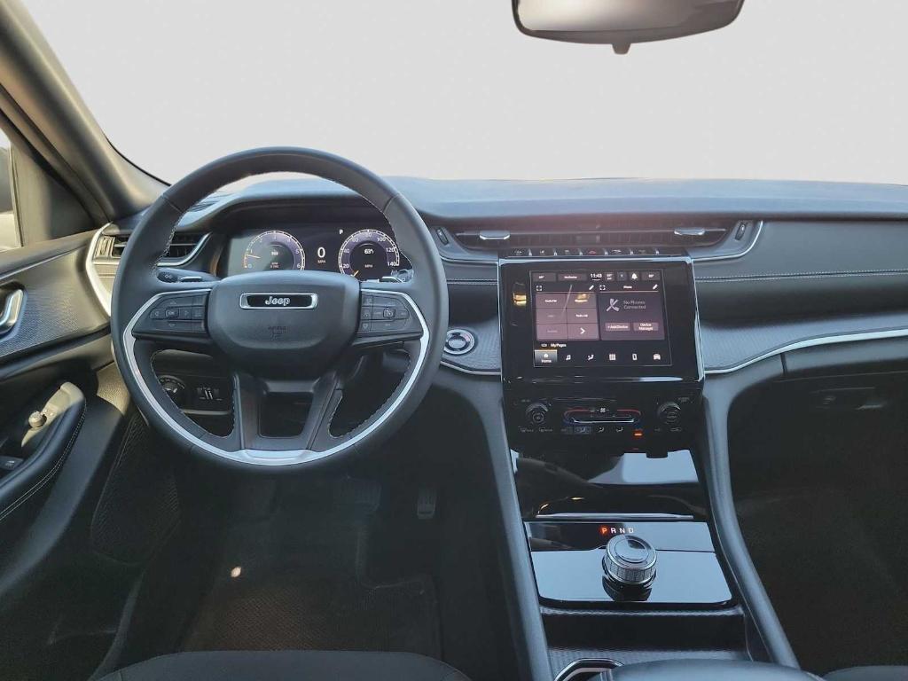 used 2024 Jeep Grand Cherokee car, priced at $35,999