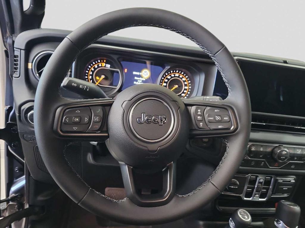 new 2025 Jeep Gladiator car, priced at $46,160