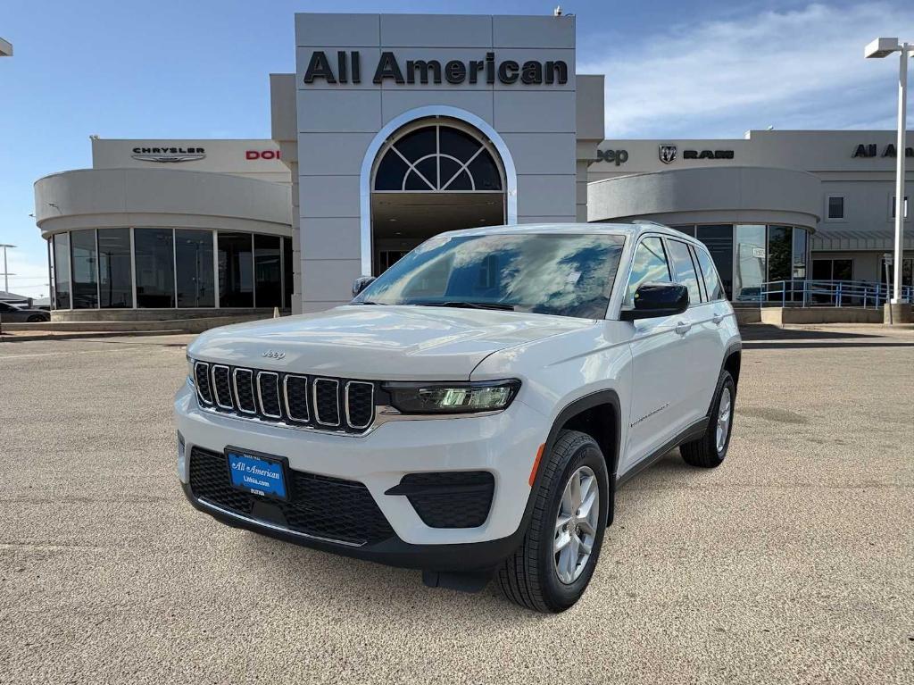 new 2025 Jeep Grand Cherokee car, priced at $39,955