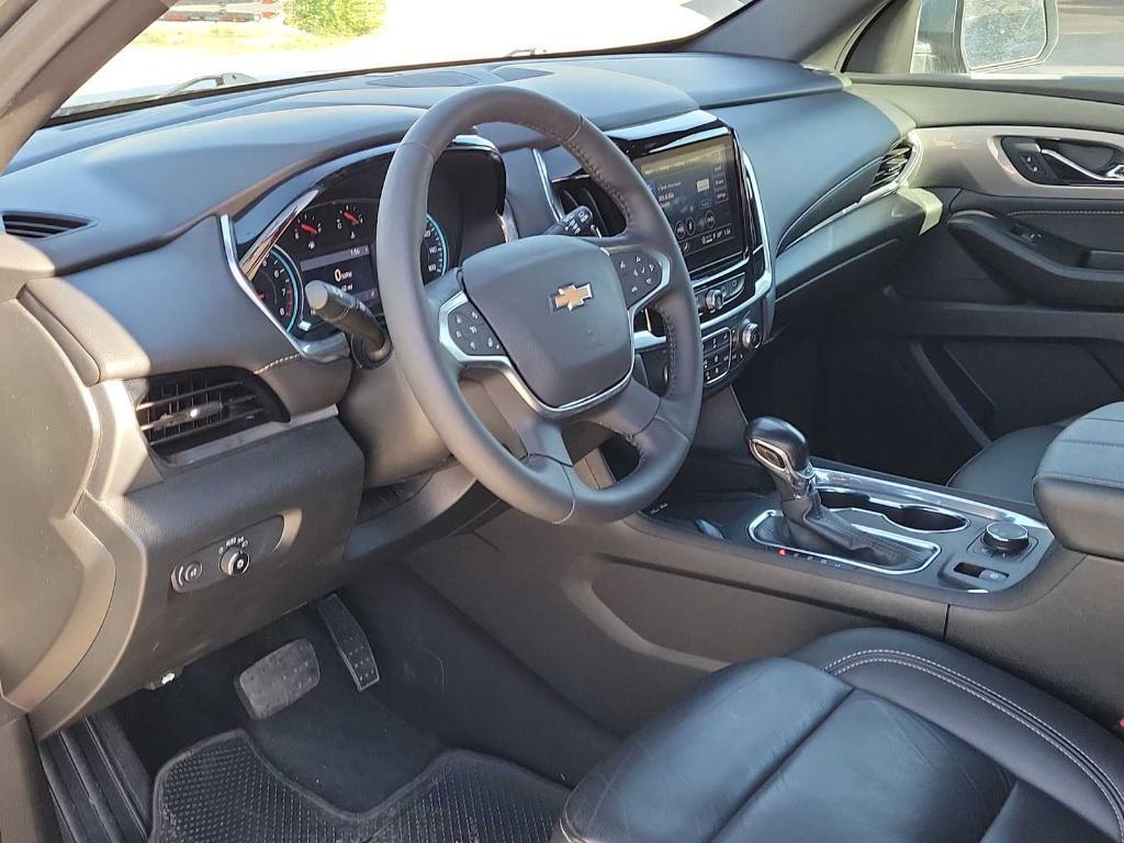 used 2022 Chevrolet Traverse car, priced at $29,995