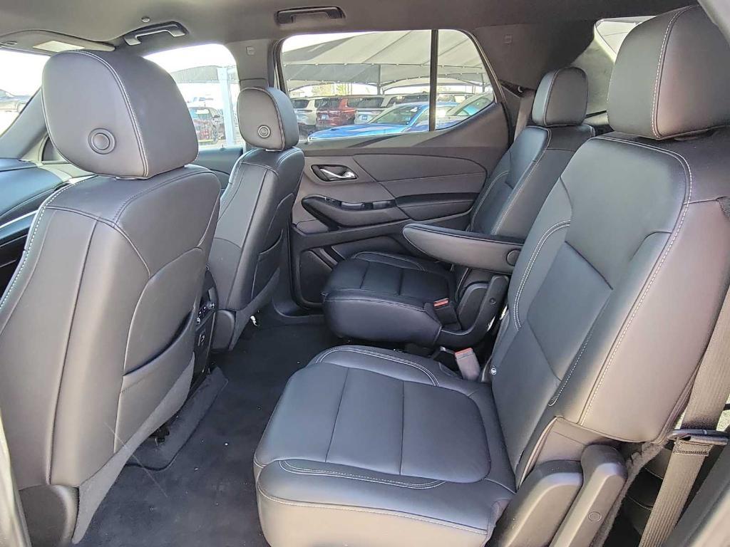 used 2022 Chevrolet Traverse car, priced at $29,995