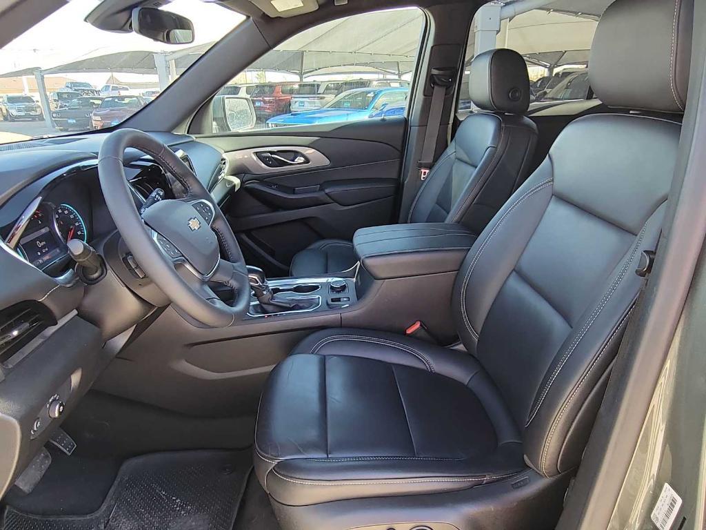 used 2022 Chevrolet Traverse car, priced at $29,995