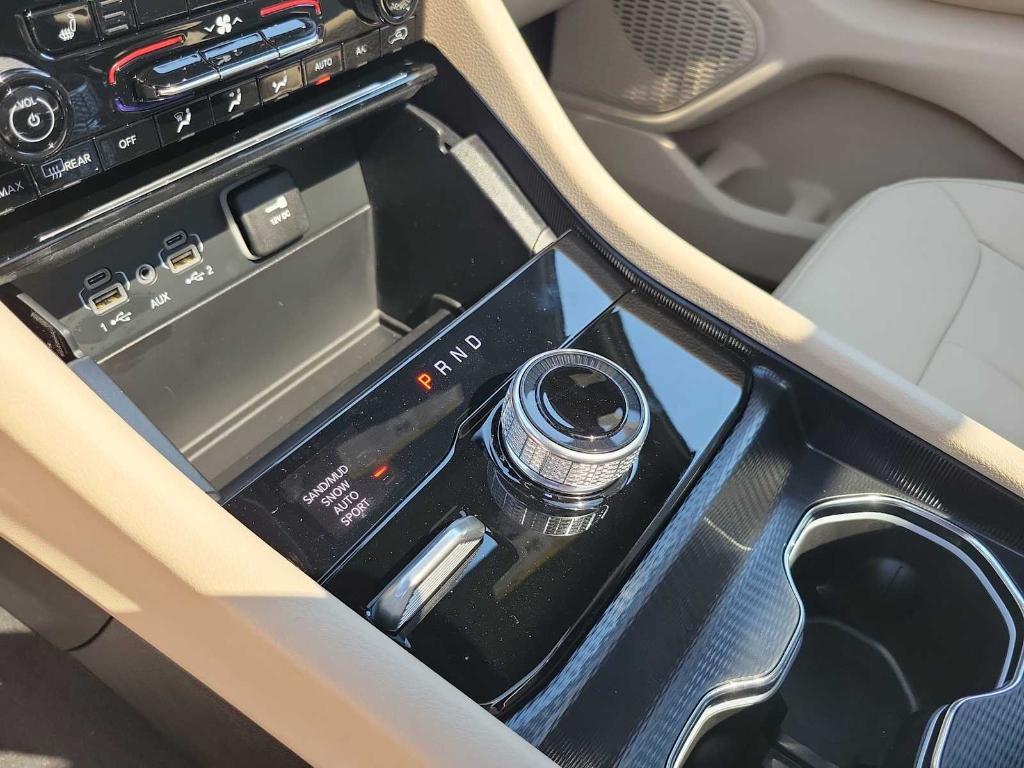 new 2025 Jeep Grand Cherokee car, priced at $46,760