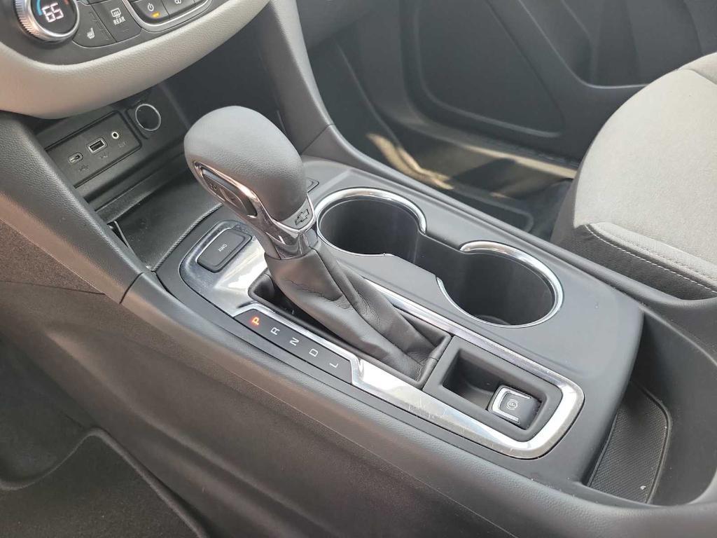 used 2024 Chevrolet Equinox car, priced at $24,995