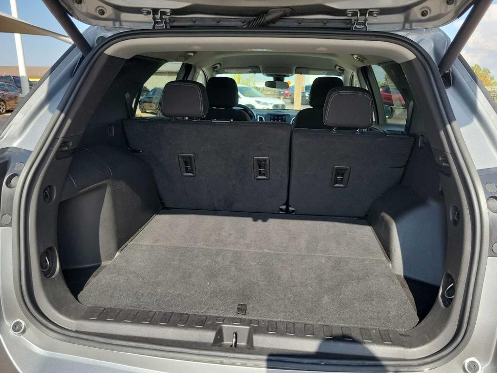 used 2024 Chevrolet Equinox car, priced at $24,995