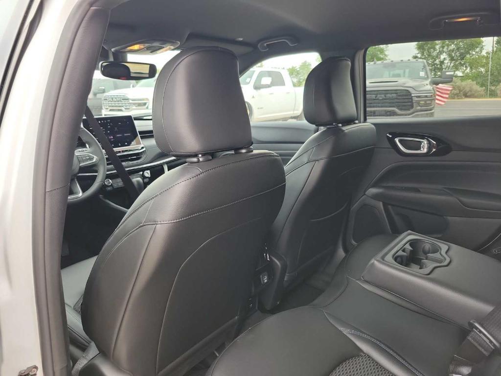 new 2025 Jeep Compass car, priced at $30,863