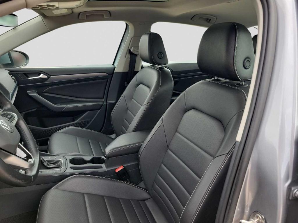 used 2024 Volkswagen Jetta car, priced at $20,995