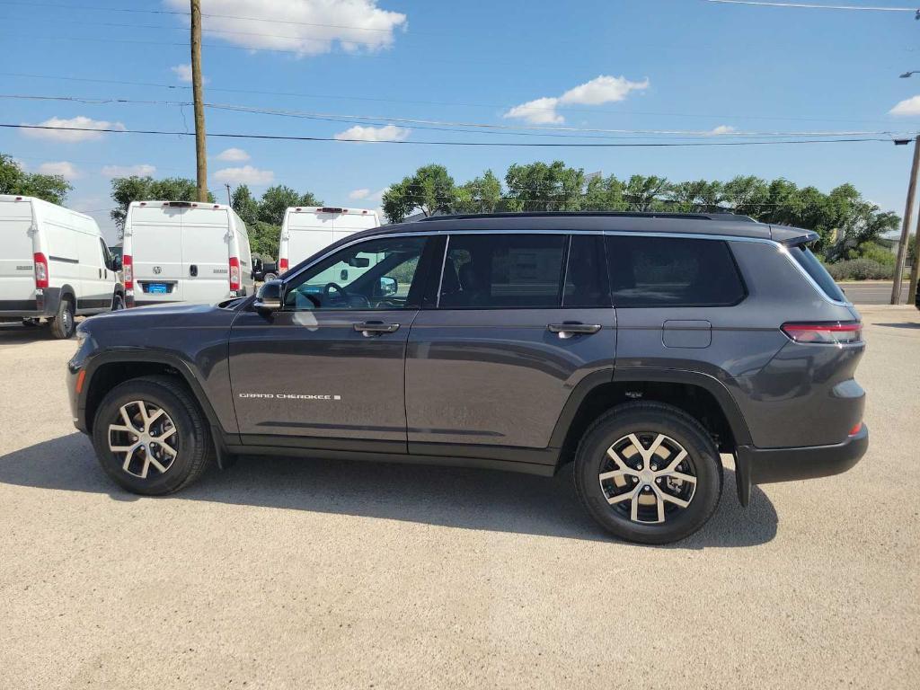 new 2025 Jeep Grand Cherokee L car, priced at $50,637