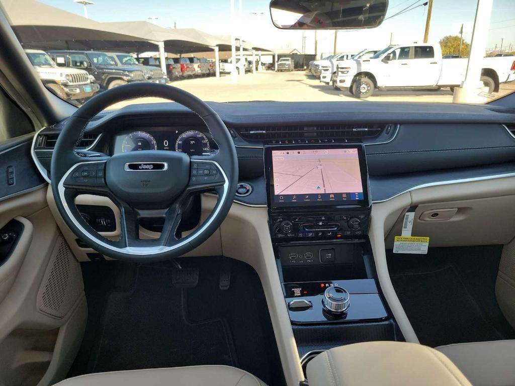 new 2025 Jeep Grand Cherokee car, priced at $49,910