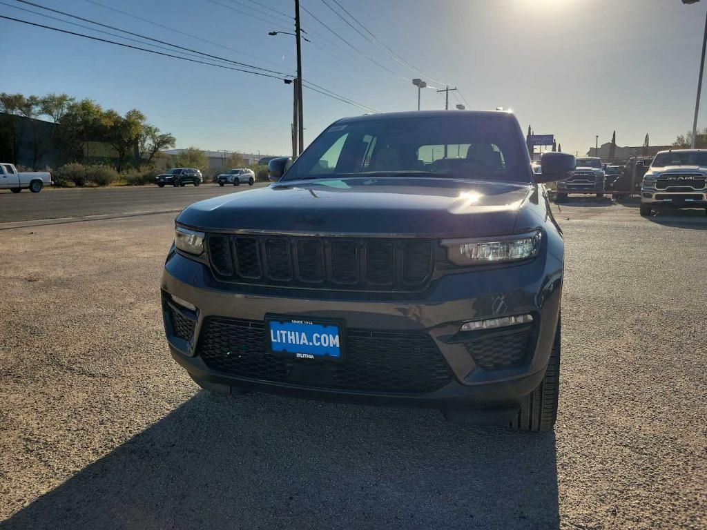 new 2025 Jeep Grand Cherokee car, priced at $49,910