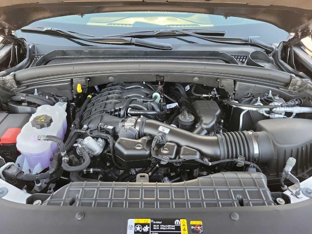 new 2025 Jeep Grand Cherokee car, priced at $49,910