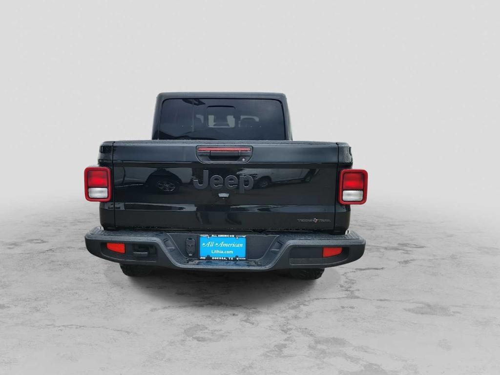 new 2025 Jeep Gladiator car, priced at $44,160
