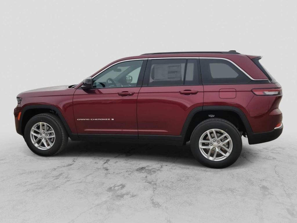 new 2025 Jeep Grand Cherokee car, priced at $38,125