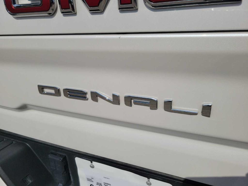 used 2024 GMC Sierra 2500 car, priced at $84,999