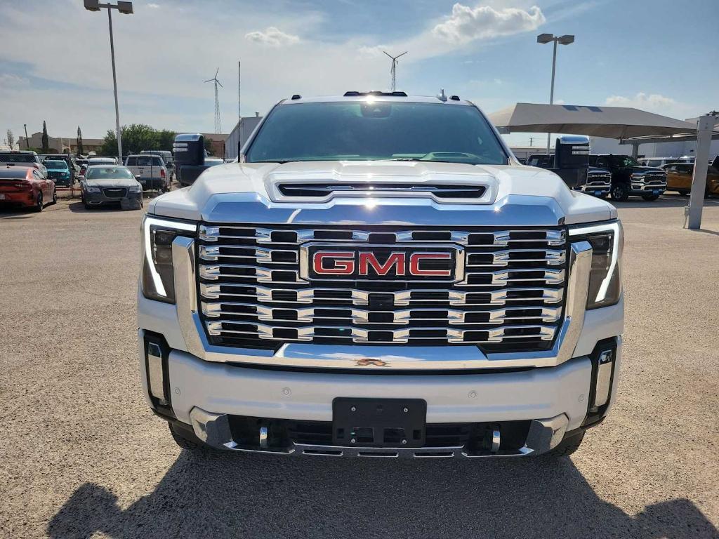 used 2024 GMC Sierra 2500 car, priced at $84,999