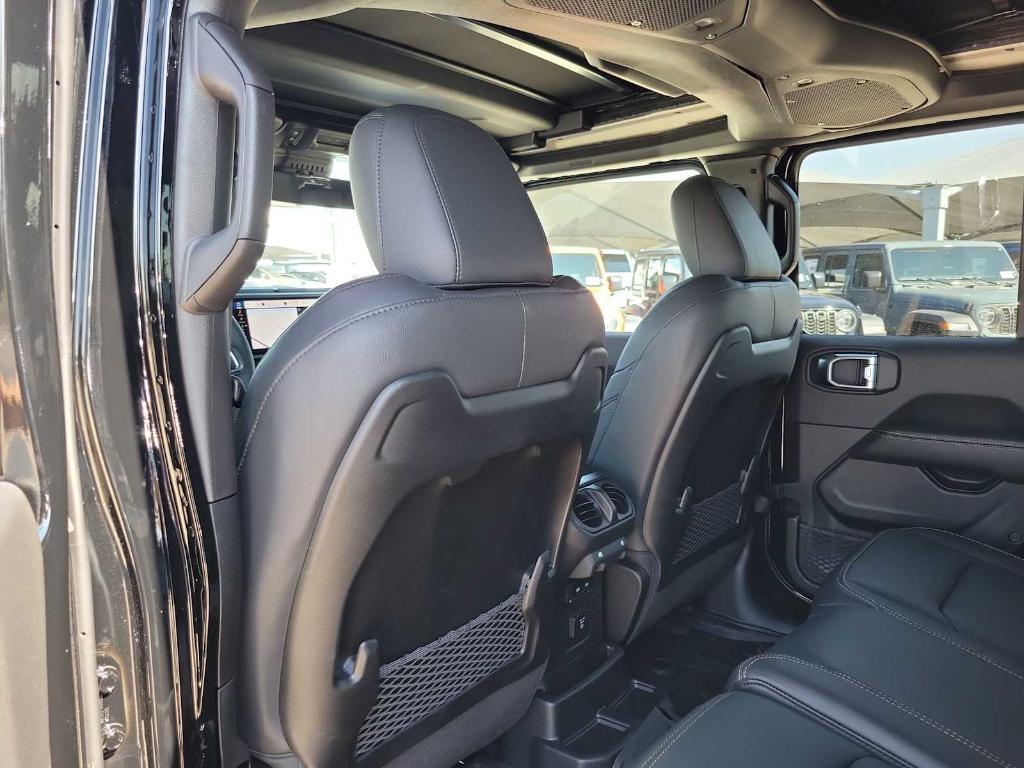 new 2025 Jeep Wrangler car, priced at $56,620