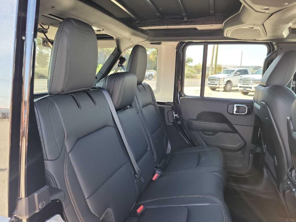 new 2025 Jeep Wrangler car, priced at $56,620