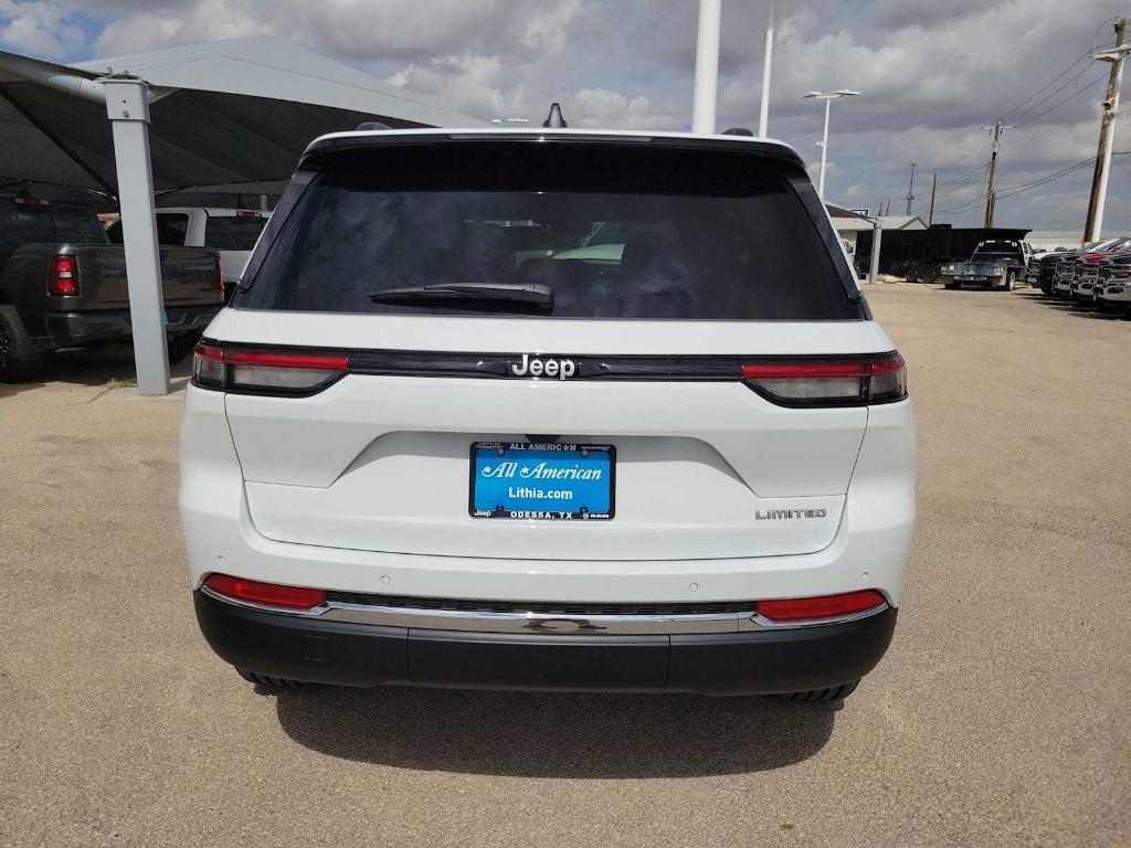 new 2025 Jeep Grand Cherokee car, priced at $46,790