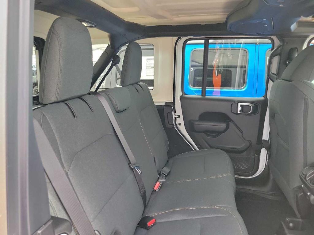 new 2025 Jeep Wrangler car, priced at $48,250