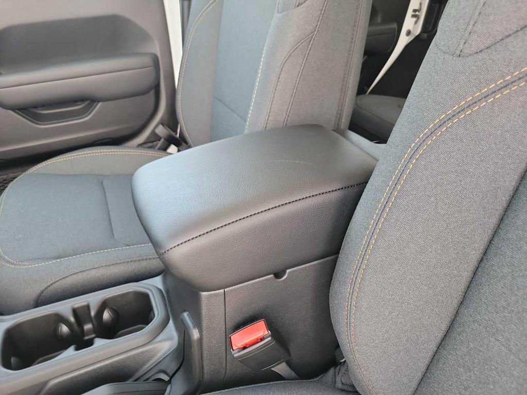 new 2025 Jeep Wrangler car, priced at $48,250
