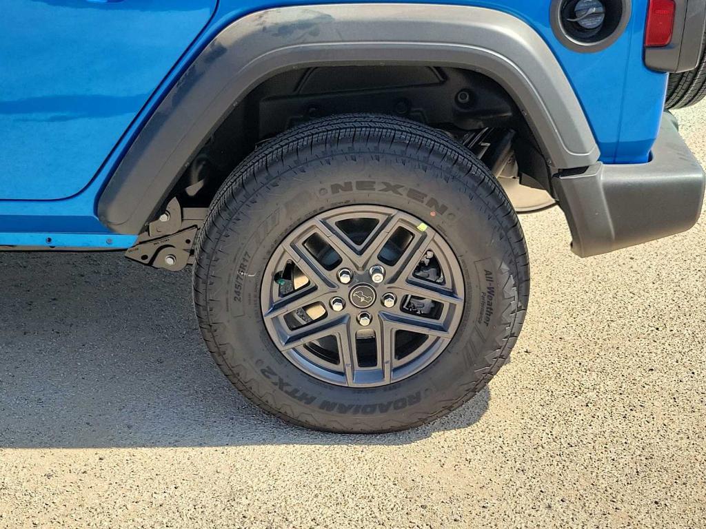 new 2025 Jeep Wrangler car, priced at $45,304