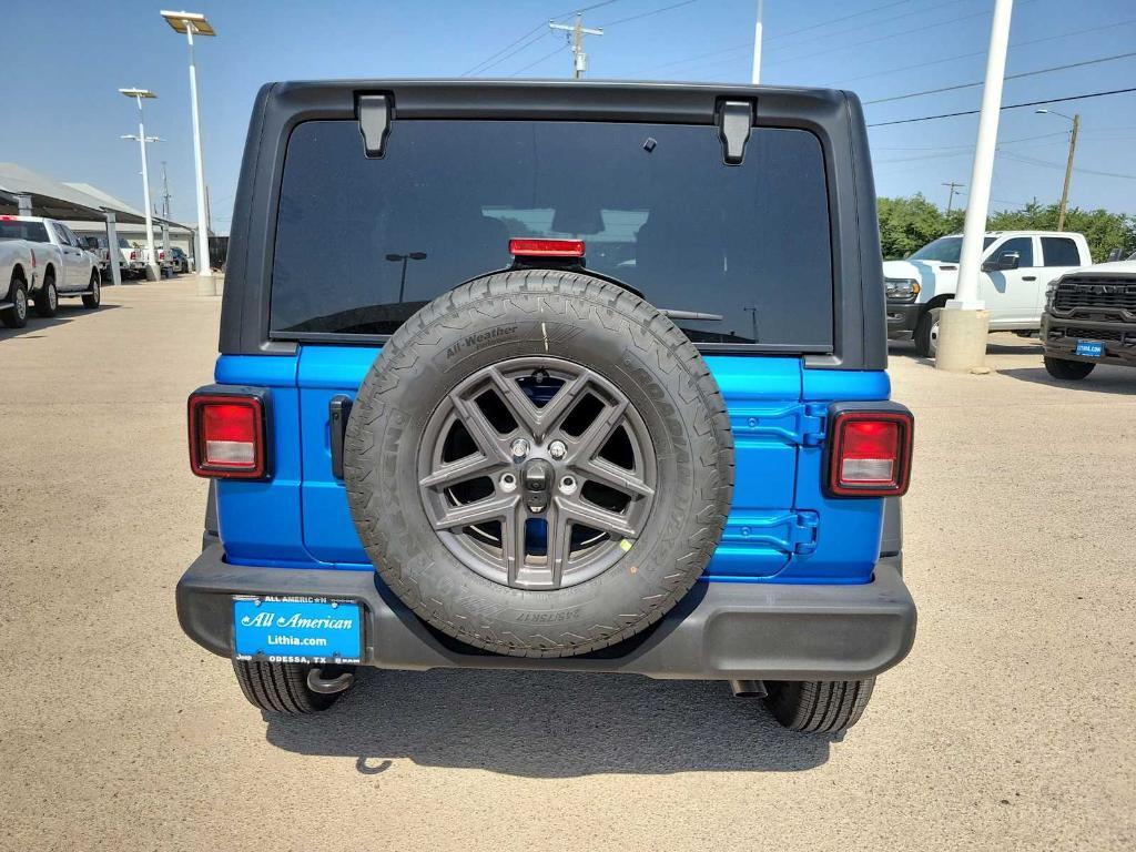 new 2025 Jeep Wrangler car, priced at $45,304